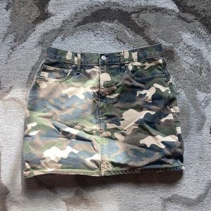 Gap Camo Skirt